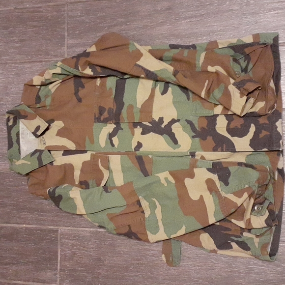 Military combat coat woodland camouflage pattern - Picture 2 of 4